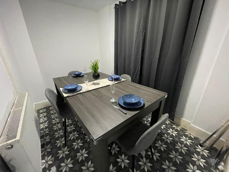 30 Percent Off Weekly Stays - 6 Bedroom House - 11 Beds Blackpool Eksteriør bilde