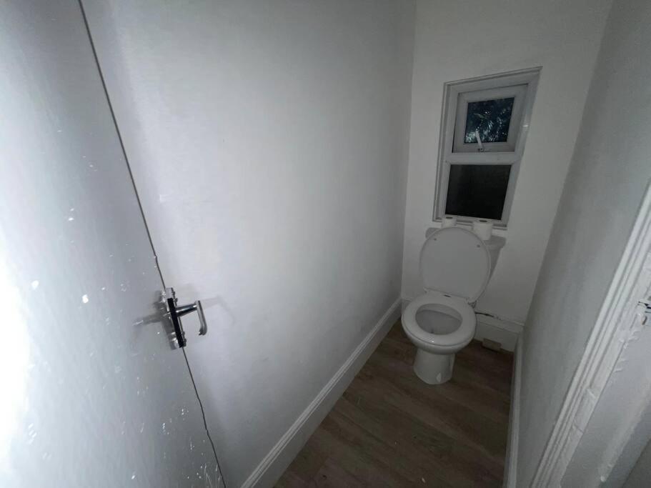 30 Percent Off Weekly Stays - 6 Bedroom House - 11 Beds Blackpool Eksteriør bilde