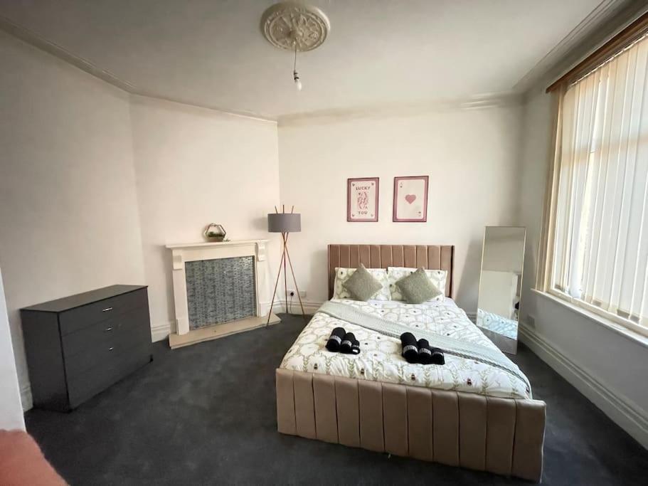 30 Percent Off Weekly Stays - 6 Bedroom House - 11 Beds Blackpool Eksteriør bilde